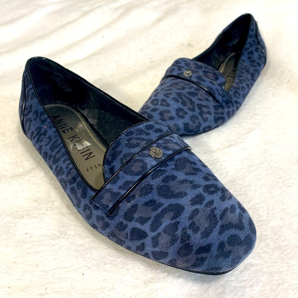 Anne Klein Akedris Navy Leopard Print Loafers 9M